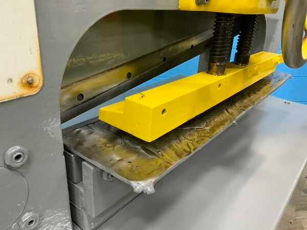 6" x 6" x 1/2" Scotchman #9012, hydraulic ironworker, 90 ton, 7-1/2" throat, 7.5 HP, 37 SPM, 1988 - Image 5