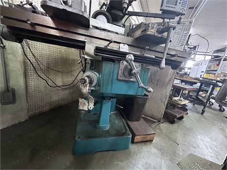 Clausing #2VS08, vertical mill, w/ Accurite digital read out - Image 9