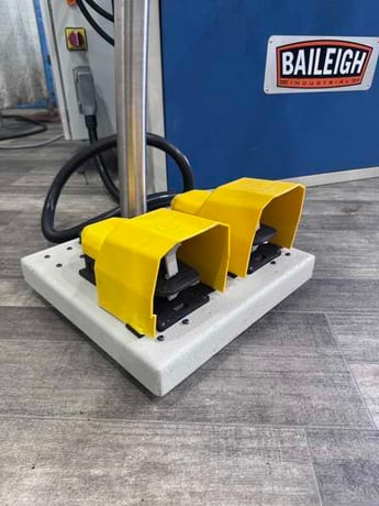 Baileigh #R-H85, hydrauic roll bender, 3-roll driven, 10.5 HP, brand new, never used - Image 10