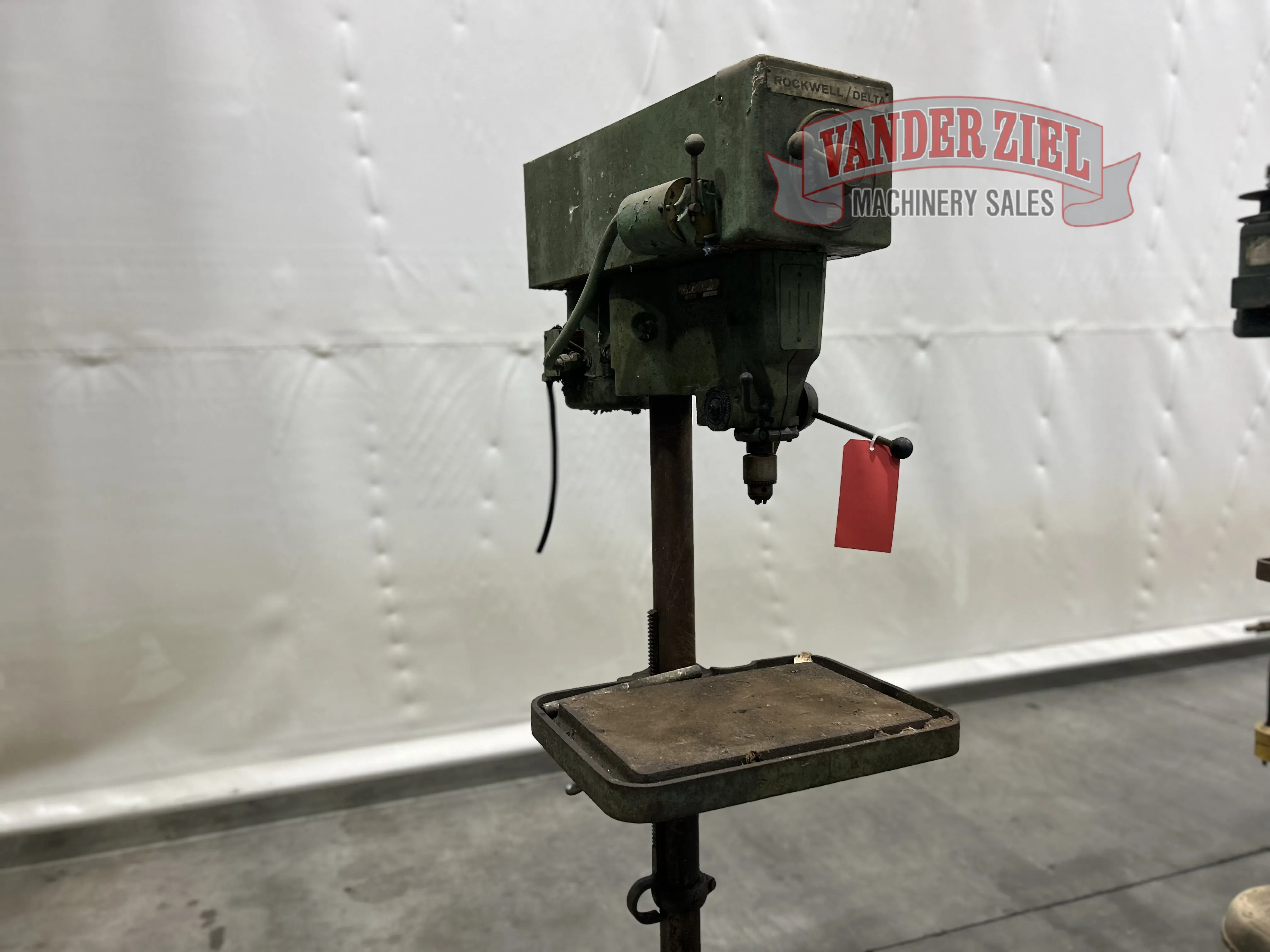 Delta Rockwell #15-655, Floor Drill Press, cast iron head/table/base - Image 3
