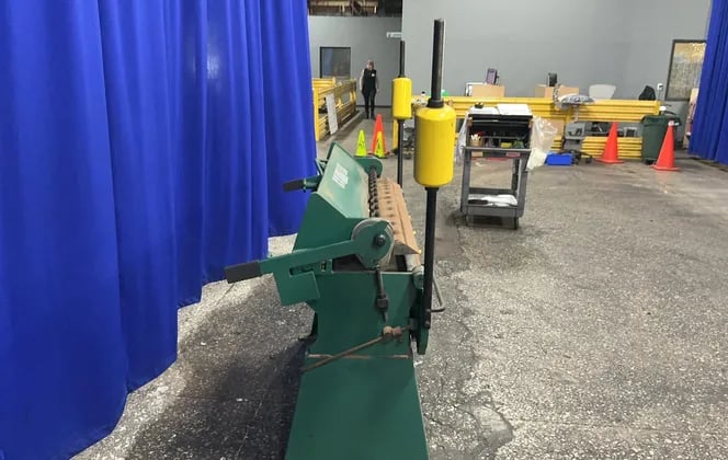 14 gauge x 4' Grizzly Industries #G0542, Pan & Box Brake, 49" Max bend, 2016 - Image 7