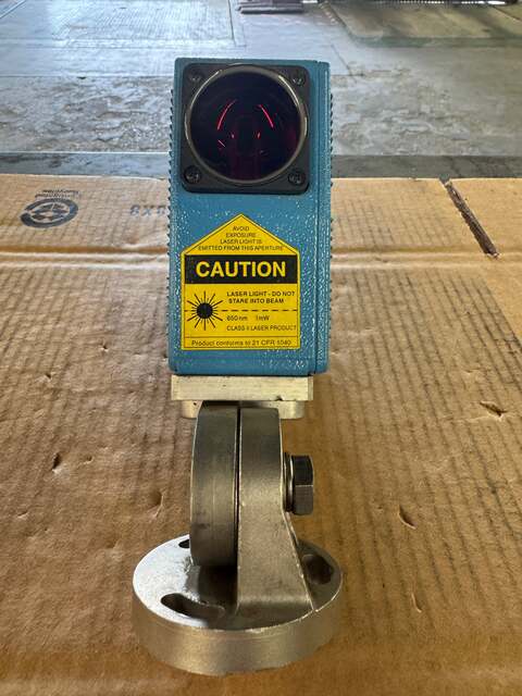 SICK DME3000-111S14 Laser Distance Measuring Sensor 18 to 30 VDC Untested Surplus - Image 3