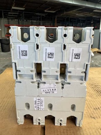ABB SACE T5S 400 Molded Case Circuit Breaker 600V Untested Surplus - Image 6