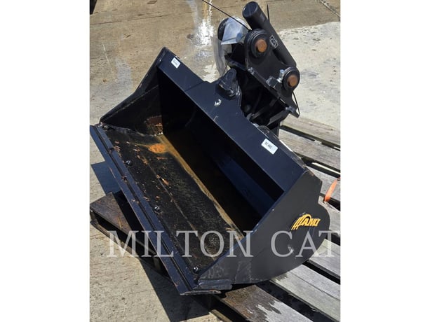Ami Attachmentst 303-304 48" TILT BUCKET AMI, Bucket, S/N: 23006948-02-02, 2023 - Image 2