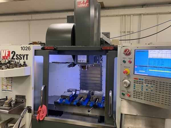 Haas #VF-2SSYT, CNC vertical machining center, 24 automatic tool changer, 30" X, 20" Y, 20" Z, 12000 RPM - Image 1