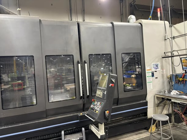 Daewoo Doosan #VCF-850LSR, 4-Axis Vertical Machining Center, 118" X, 33" Y, 31" Z, 18000 RPM, 60 automatic - Image 2