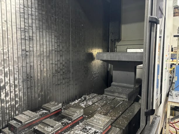 Daewoo Doosan #VCF-850LSR, 4-Axis Vertical Machining Center, 118" X, 33" Y, 31" Z, 18000 RPM, 60 automatic - Image 3