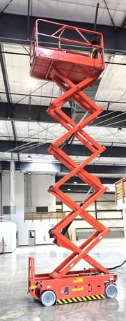 705 lb. LCMG #AS3246, Hydraulic Scissor Lift, 32' max. platform height, 48" platform width, 4.5 HP, 3480 psi - Image 1