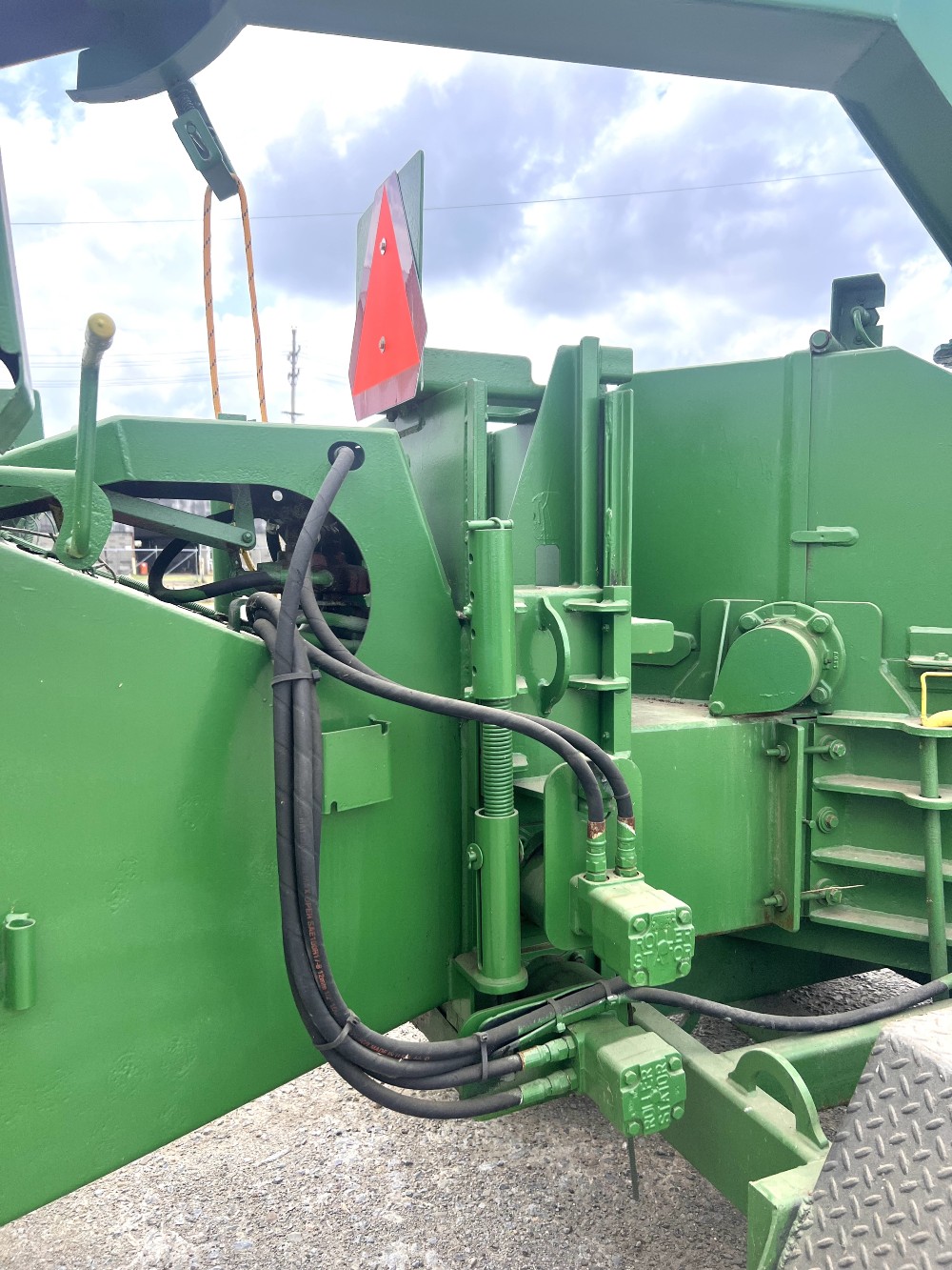 Morbark wood chipper - Image 7