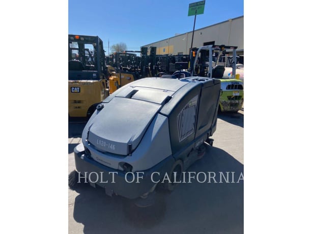 Advance CS7010, Scrubber / Sweeper, 1123 hours, S/N: 1000071566, 2020 - Image 1