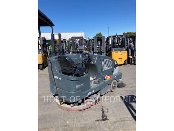 Advance CS7010, Scrubber / Sweeper, 1123 hours, S/N: 1000071566, 2020 - Image 3
