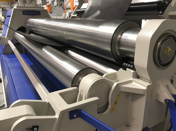 10' x 1/2" Bendmak #CY4R-HHS-300-30/13, hydraulic double initial pinch plate roll, 4-roll, 15 HP - Image 4