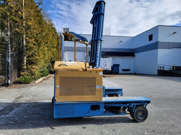 8,000 lb. Omega Design #4DH12-08Q-48P, forklift, 15" lift, 2-stage mast, solid tires, 37 hours, 2005 - Image 5