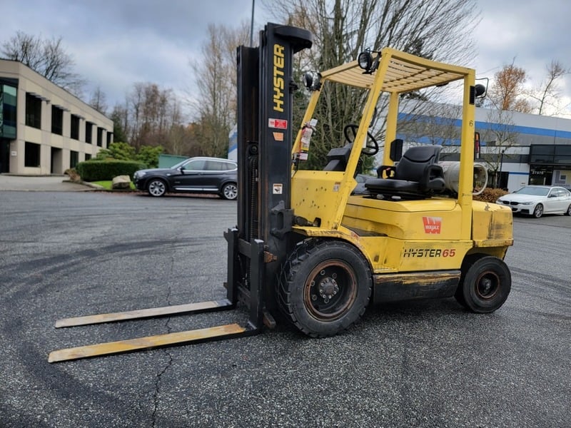 6,500 lb. Hyster #H65XM, forklift, LPG, 3-stage mast, solid tires, sideshift, 2000 - Image 3