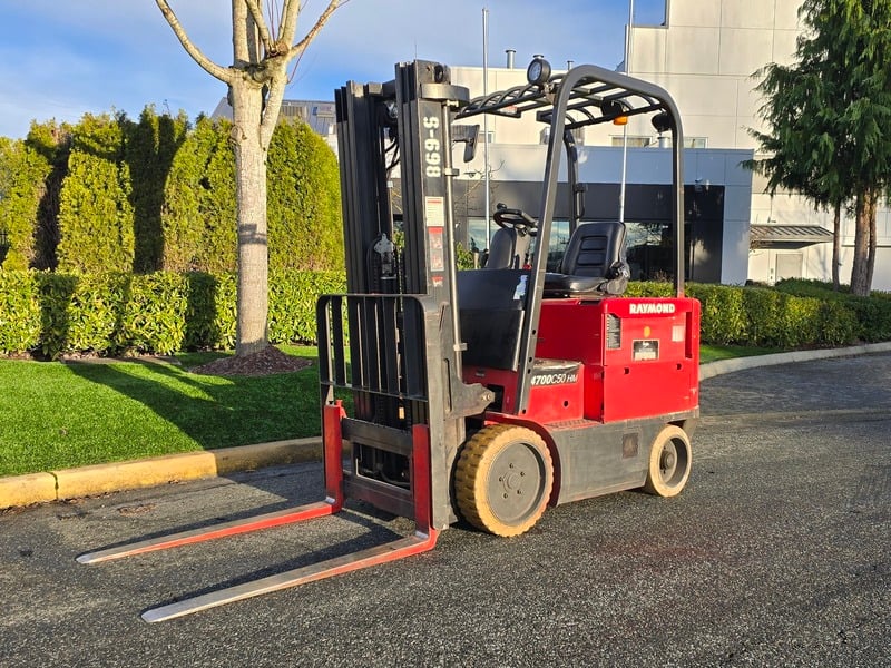 5,000 lb. Raymond #470-C50HMTT, forklift, electric, 189" lift, 3-stage mast, cushion tires, sideshift, 7,199 - Image 1