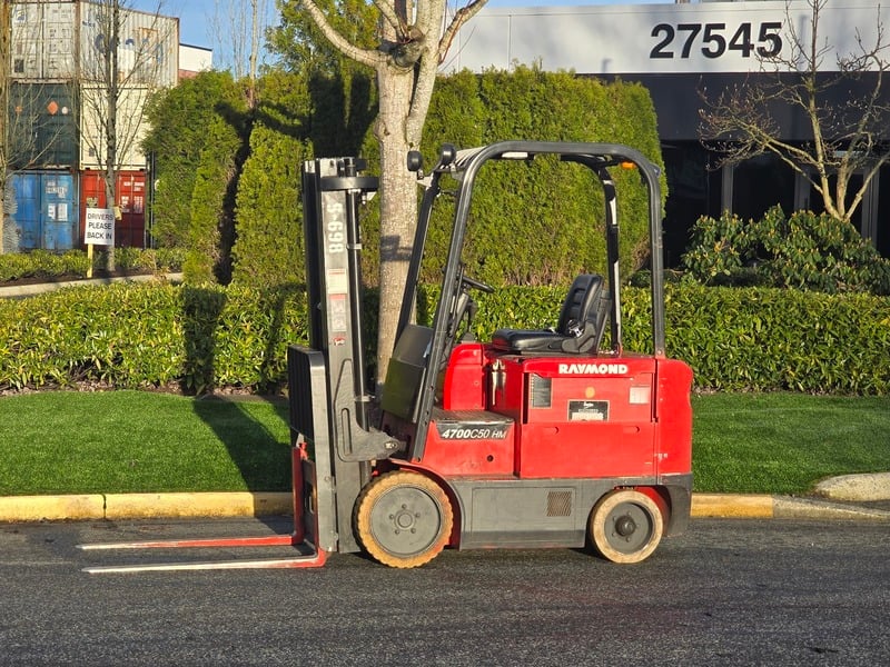 5,000 lb. Raymond #470-C50HMTT, forklift, electric, 189" lift, 3-stage mast, cushion tires, sideshift, 7,199 - Image 4