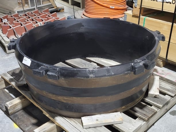 Metso #ME814329276100, Lower Concave, new surplus - Image 4