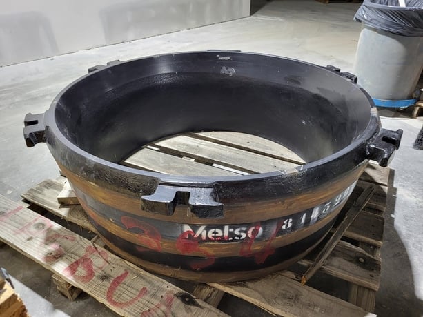 Metso #ME814329276100, Lower Concave, new surplus - Image 5