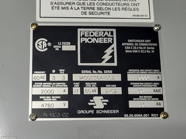 4 KV, Federal Pioneer, 2000 Amps Medium Voltage Switchgear w/ VR Breaker & SEL Relay, 2002 - Image 2