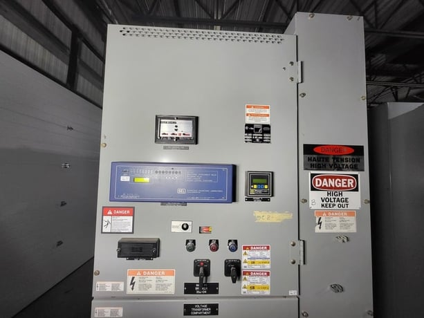 4 KV, Federal Pioneer, 2000 Amps Medium Voltage Switchgear w/ VR Breaker & SEL Relay, 2002 - Image 4