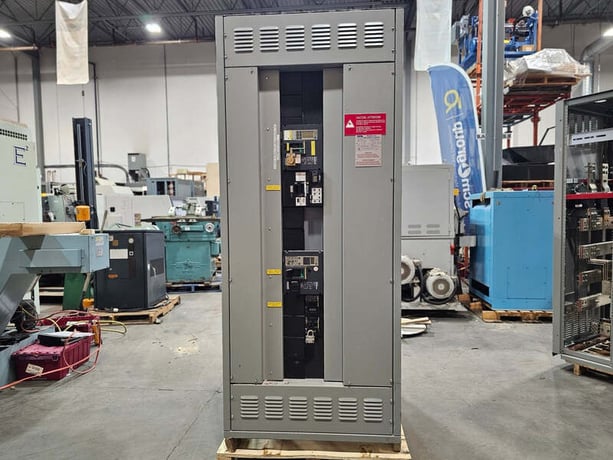 CSL, 480/277 Volts, 3 Phase, 3000 Amps Switchgear Unit w/ PowerPact 1200 Amps, 800 Amps Main Breakers - Image 1