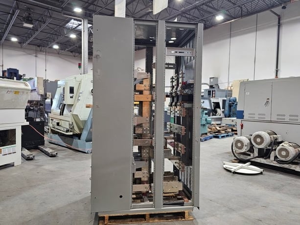 CSL, 3000 Amps 480/277 Volts Switchgear Section w/ (3) Masterpact NW12 H1 Breakers - 65kA, 3PH - Image 4
