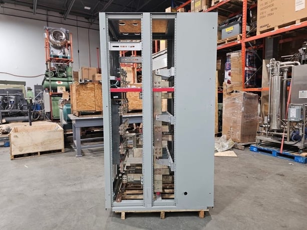 CSL, 3000 Amps 480/277 Volts Switchgear Section w/ (3) Masterpact NW12 H1 Breakers - 65kA, 3PH - Image 8