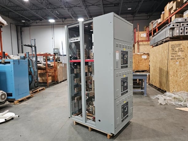 CSL, 3000 Amps 480/277 Volts Switchgear Section w/ (3) Masterpact NW12 H1 Breakers - 65kA, 3PH - Image 9