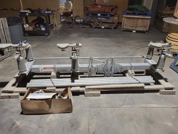S & C Electric Co #147423R4-P1, OMNI-Rupter Switch, like new - Image 7