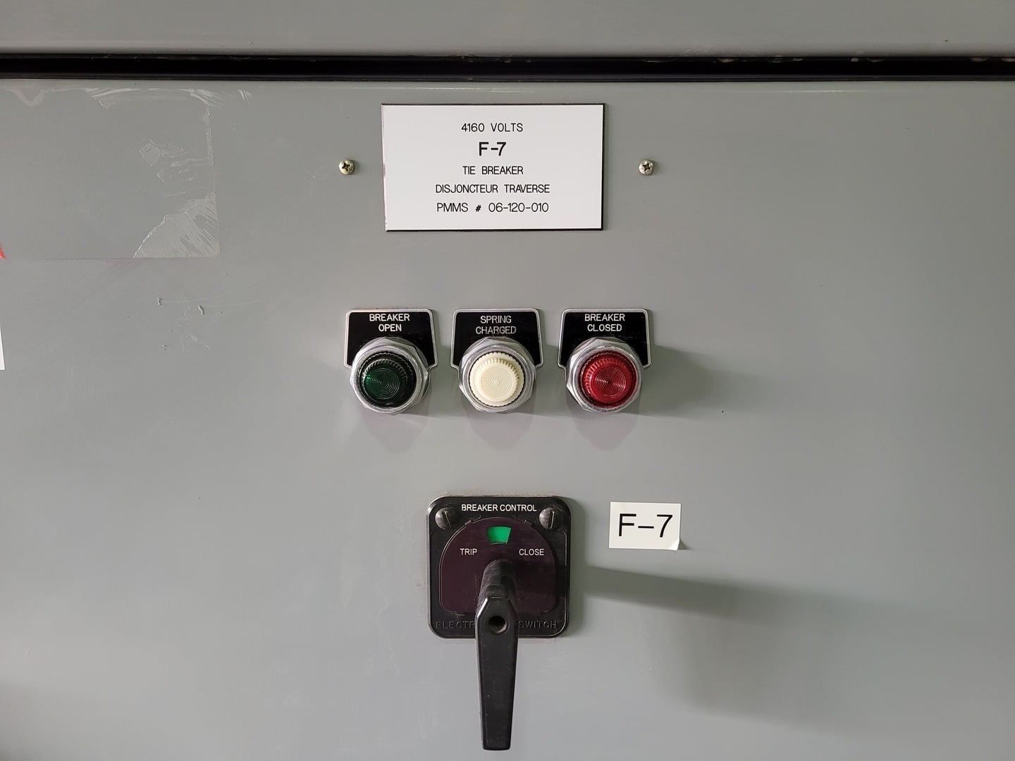 Federal Pioneer, 1200 Amps 4160 Volts Switchgear, Main Breaker & Tie Breaker w/ 2 Auxiliary Units, 2007 - Image 7