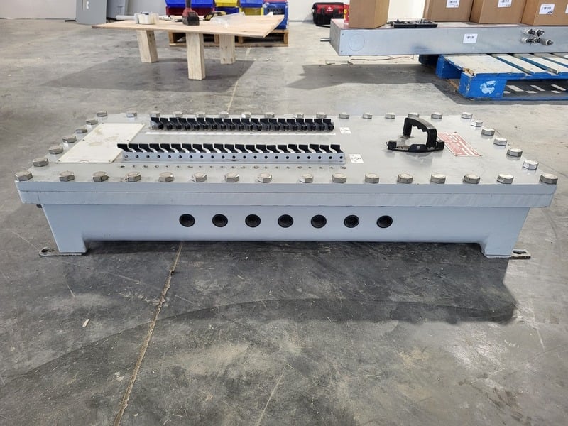 Appleton #XPE32252B.J382, 225 Amps, 120/208 Volts, 3 Phase, 42 Circuits Panelboard - Image 3