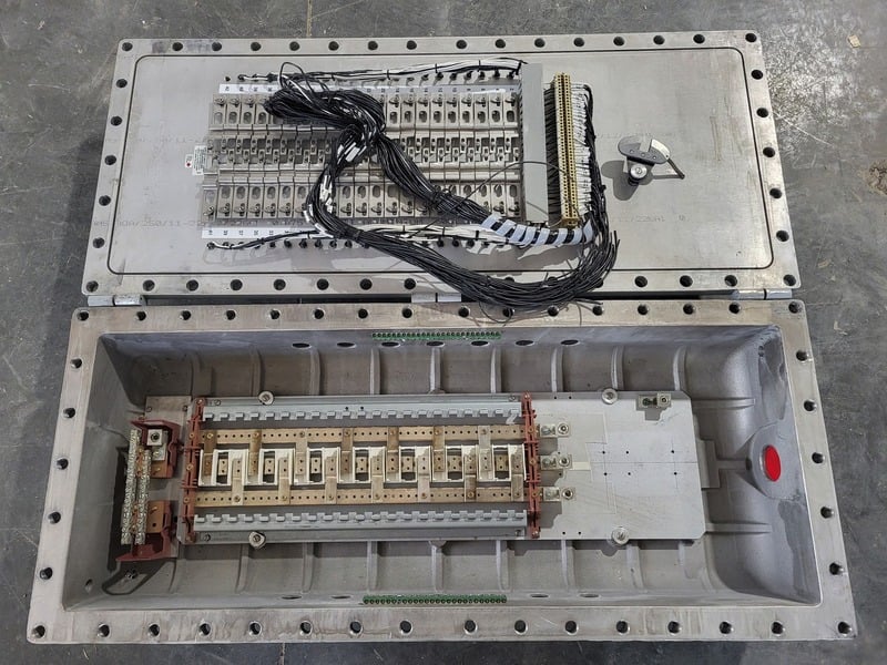 Appleton #XPE32252B.J382, 225 Amps, 120/208 Volts, 3 Phase, 42 Circuits Panelboard - Image 7