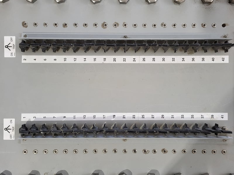 Appleton #XPE32252B.J382, 225 Amps, 120/208 Volts, 3 Phase, 42 Circuits Panelboard - Image 9