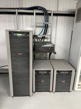 APC, symmetra lx uninterruptible power supply, 24,000W - Image 1