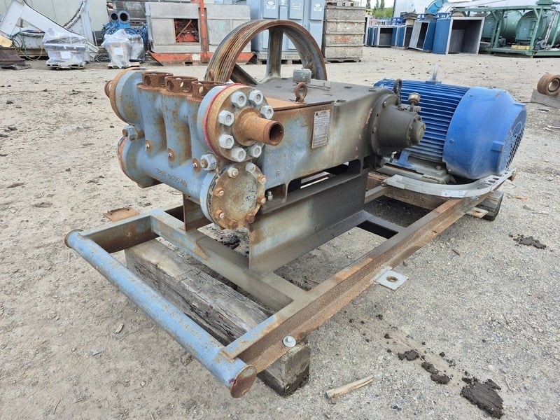 Aplex #SC-170L, Triplex 230 HP Plunger Pump w/ motor, 2005 - Image 9