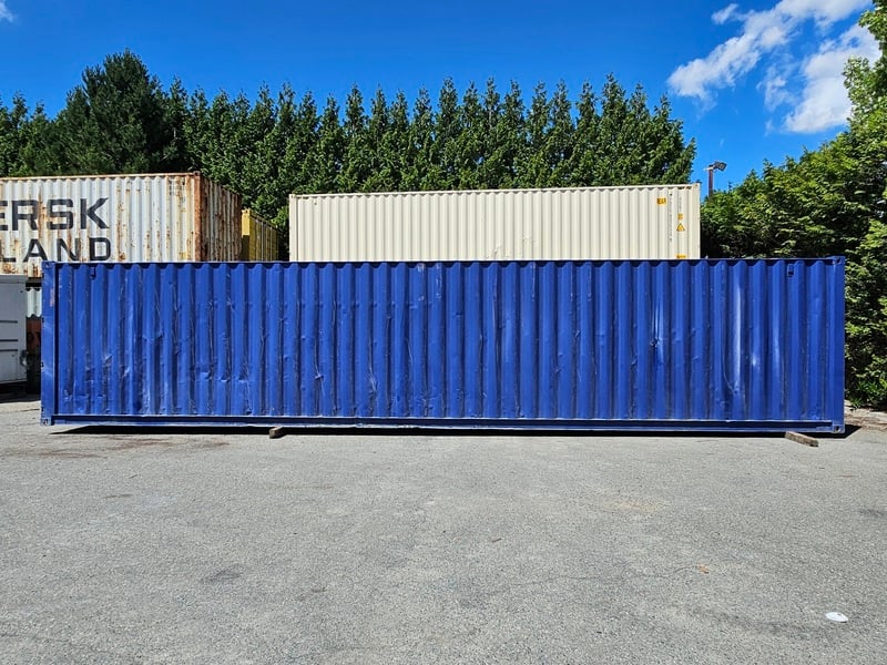 40' Shipping Container w/ 3 Roll-up Doors 7347496 - Image 3
