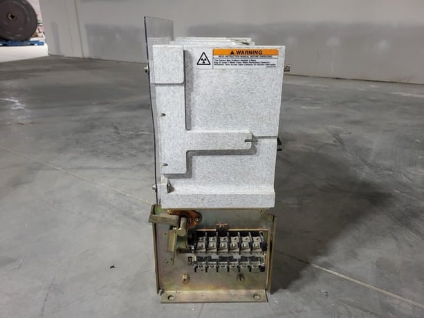 Toshiba #CV-6KAU, 720 Amps, 3 Pole, 100-240 Volts AC/DC Vacuum Contactor, 1997 - Image 4