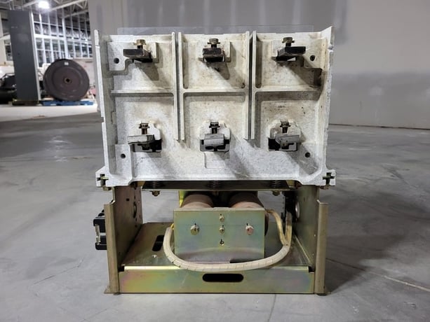 Toshiba #CV-6KAU, 720 Amps, 3 Pole, 100-240 Volts AC/DC Vacuum Contactor, 1997 - Image 5