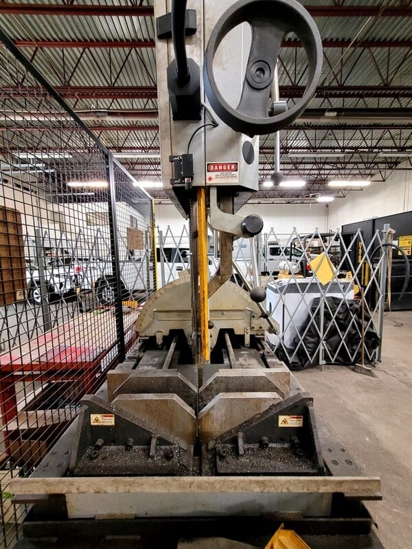 Hyd-Mech #VW18, 22" x 18" Vertical Bandsaw - Image 5
