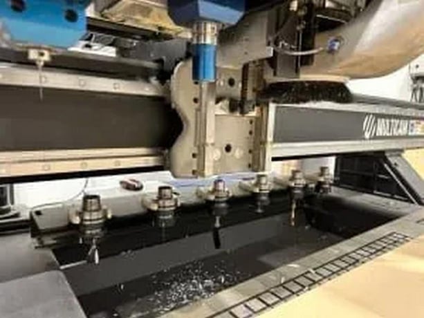 Multicam #APEX-3R, ATC CNC router, 4' x 8' table, 13.4 HP HSD spindle, 24000 RPM, 6 ATC, 2022 - Image 7