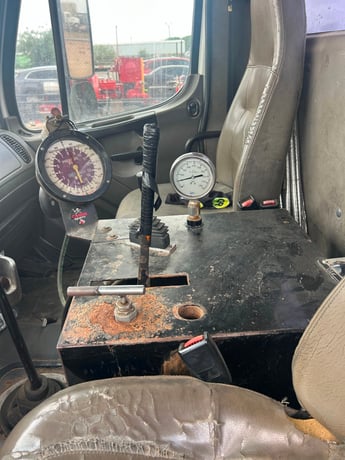 Freightliner #M2106, tubing tester, (Oilfield NDT equipment) 2009 - Image 3