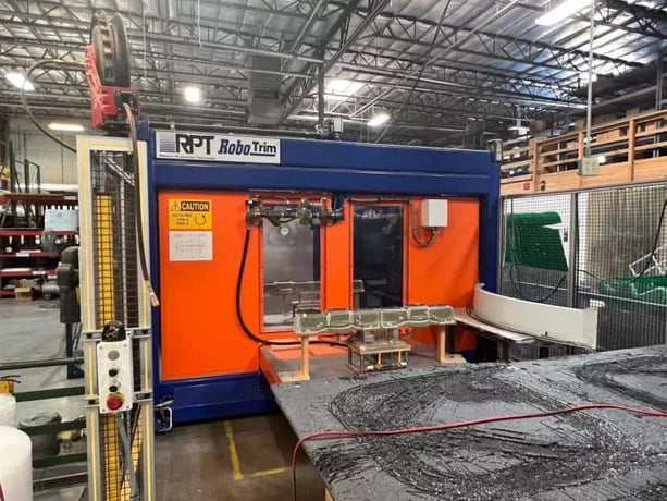RPT RoboTrim, 6-Axis robotic trimming station, Fanuc M-16iB/20 robot, 110 LB payload, 3 HP Colombo spindle - Image 1