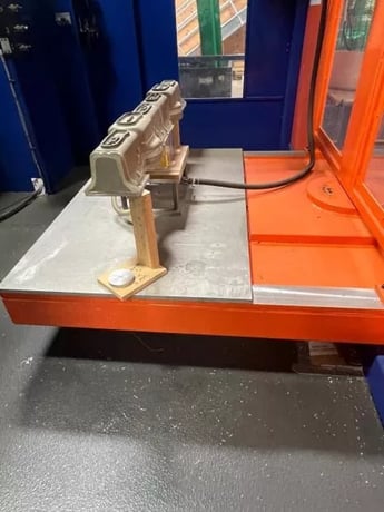 RPT RoboTrim, 6-Axis robotic trimming station, Fanuc M-16iB/20 robot, 110 LB payload, 3 HP Colombo spindle - Image 4