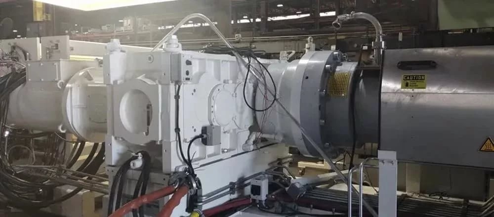 9.84" Krauss Maffei #KE250x30D, extruder, 30:1 L/D, side vented, water cooled, 268 HP, 2020 - Image 2