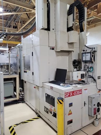 110 Ton, 3.59 oz., Niigata #MDVP110X, vertical injection molding machine, 18.11" x 18.11" max mold, 2008 - Image 4