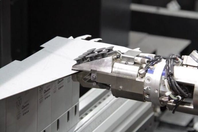 67 Ton, Amada #EG-6013, CNC robotic press brake bending cell, 4.5' overall, 53.1" between housing, 6" stroke - Image 6