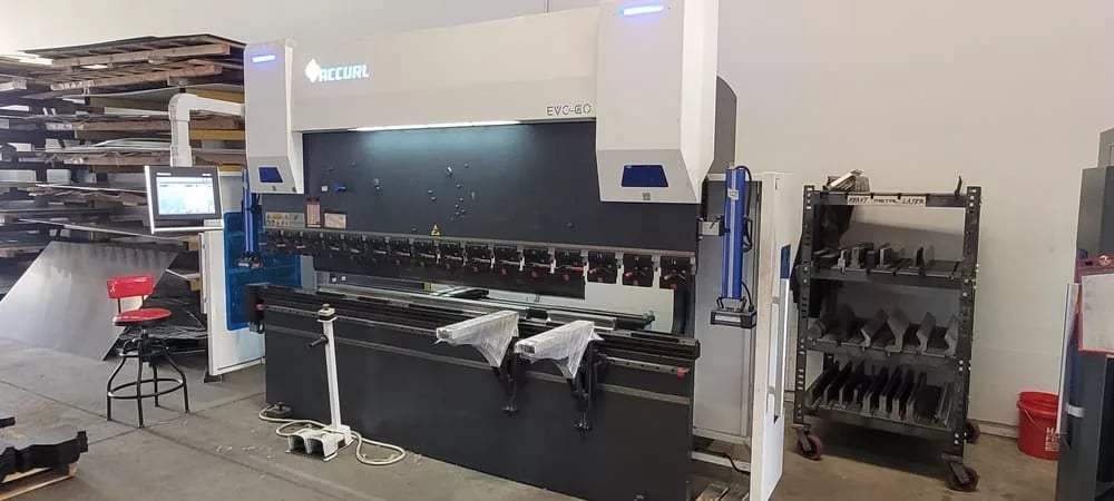 150 Ton, Accurl #Genius-Pro-B32135, CNC hydraulic press brake, 10' overall, 7.87" stroke, Delem 58T 2D CNC - Image 1