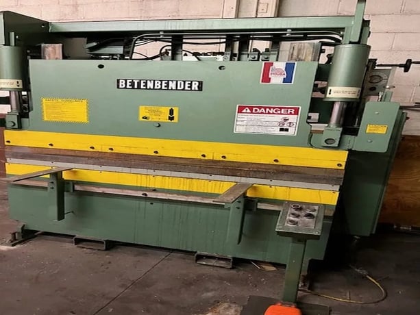 50 Ton, Betenbender #6-50T, hydraulic press brake, 6' overall, 54 1/2" between housing, 8" stroke, 8" throat - Image 1