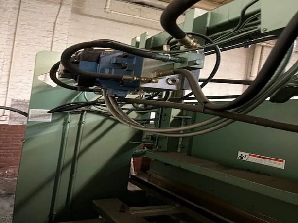 50 Ton, Betenbender #6-50T, hydraulic press brake, 6' overall, 54 1/2" between housing, 8" stroke, 8" throat - Image 6