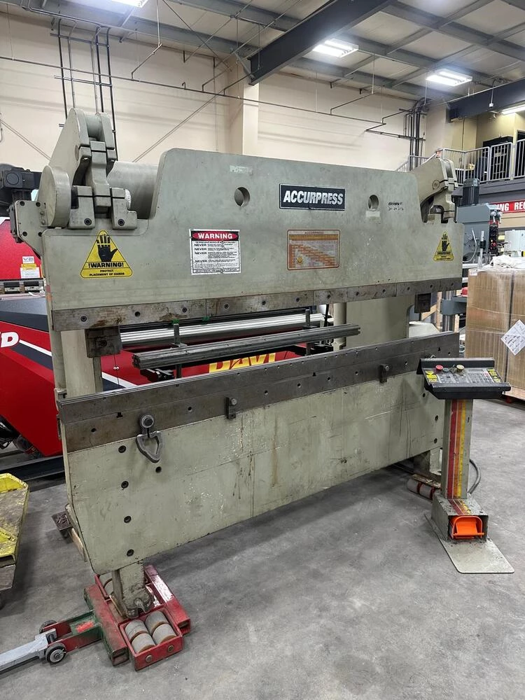 60 Ton, Accurpress #7608, CNC hydraulic press brake, 8' overall, 76" between housing, 8" stroke, ETS 100 - Image 2